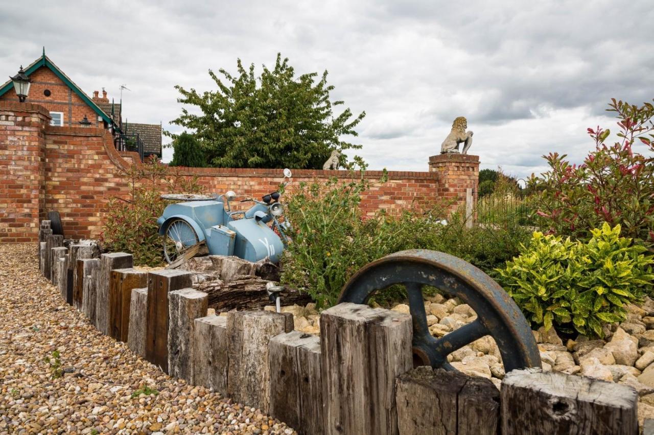 Lincoln Holiday Retreat View With Private Hot Tub エクステリア 写真