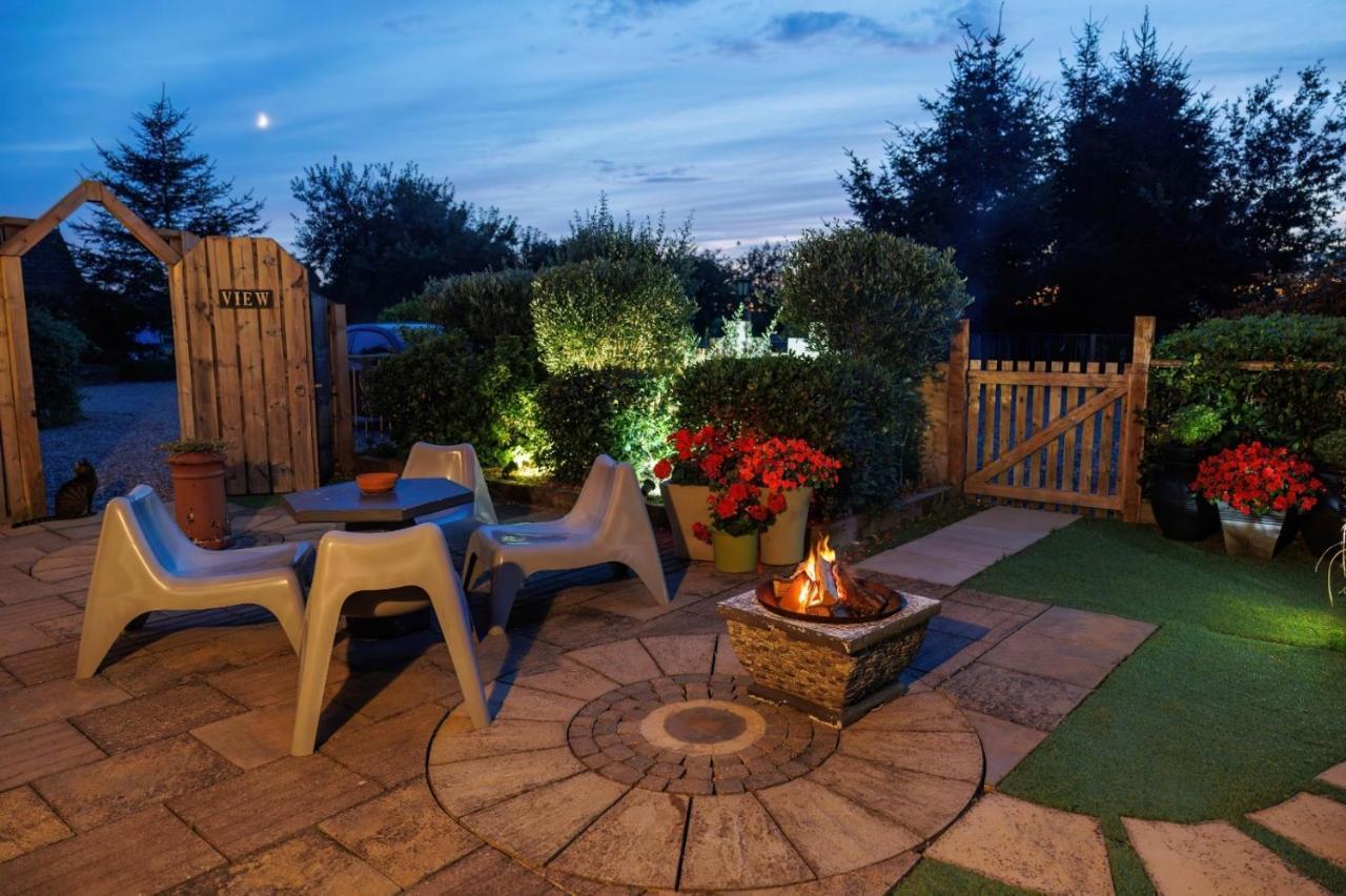 Lincoln Holiday Retreat View With Private Hot Tub エクステリア 写真